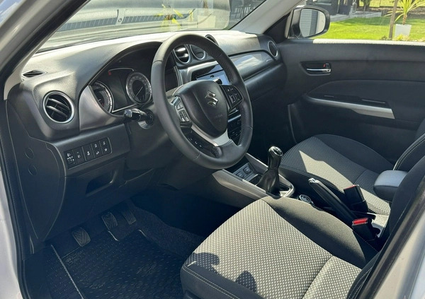Suzuki Vitara cena 79700 przebieg: 110000, rok produkcji 2019 z Wieluń małe 529